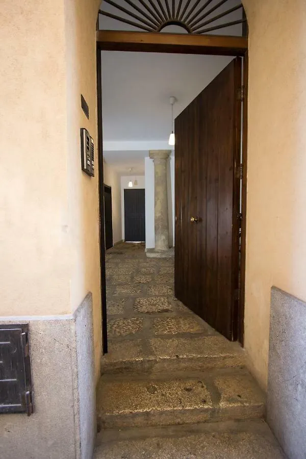 L'Atelier Dei Quattro Canti Palermo 0*,